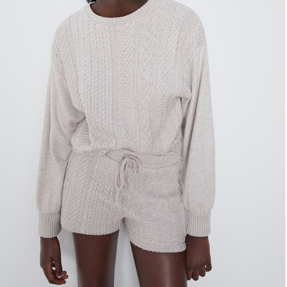 Zara Pants - Cable knit shorts